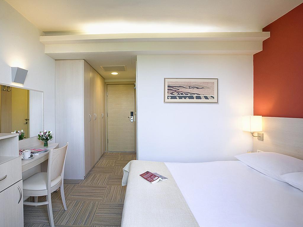 Sunny Porec By Valamar, Ex Crystal Bagian luar foto