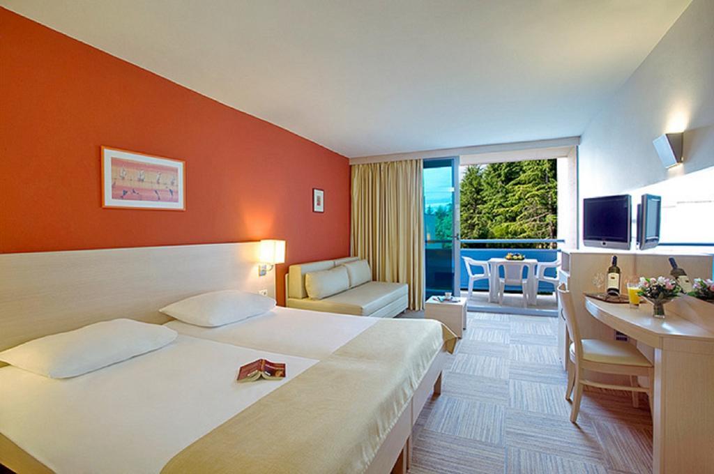 Sunny Porec By Valamar, Ex Crystal Bagian luar foto